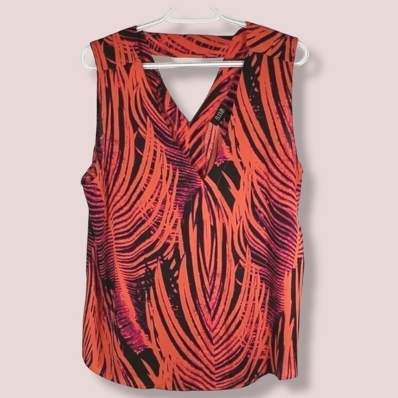 Closet Clearout Lot of 9 Tops - Picture 10 of 15